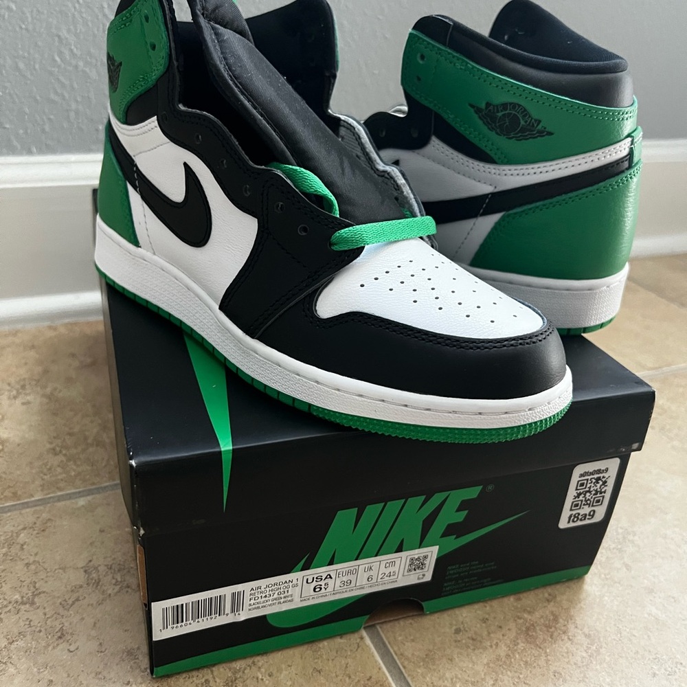 Nike Air Jordan 1 High - Black, White, Green